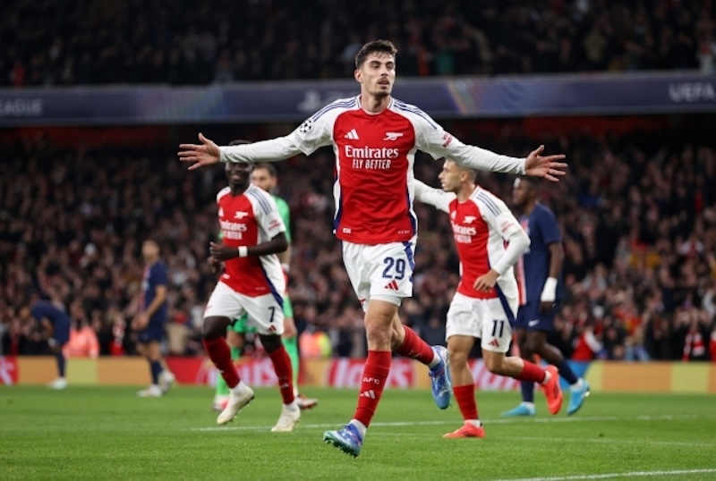 Ý kiến của Ferdinand về cầu thủ Arsenal